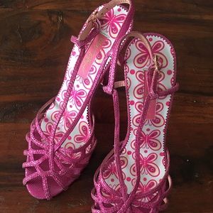Betsy Johnson Metallic pink sandals
